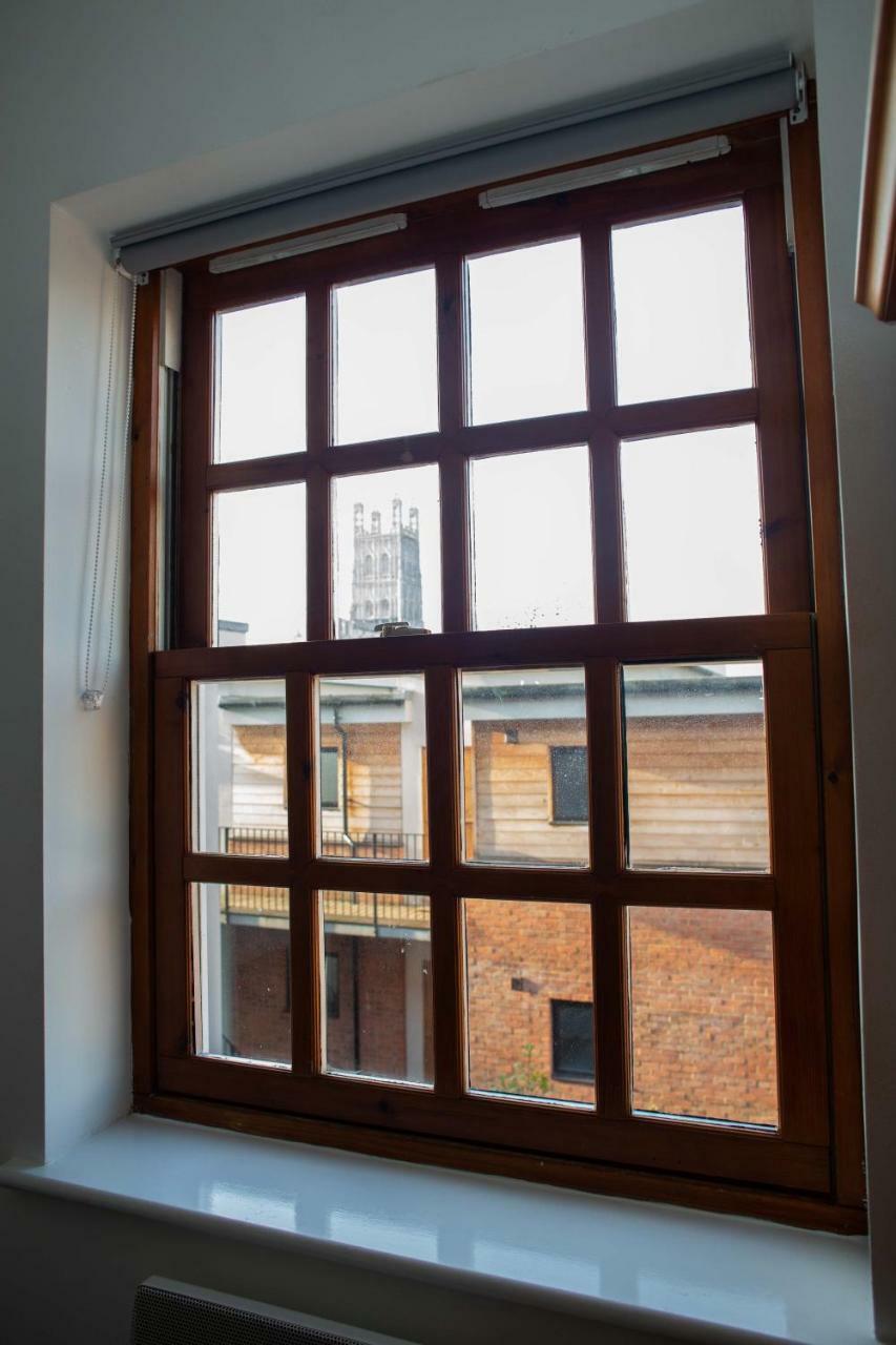 Quire Court Apartment Gloucester Exteriör bild