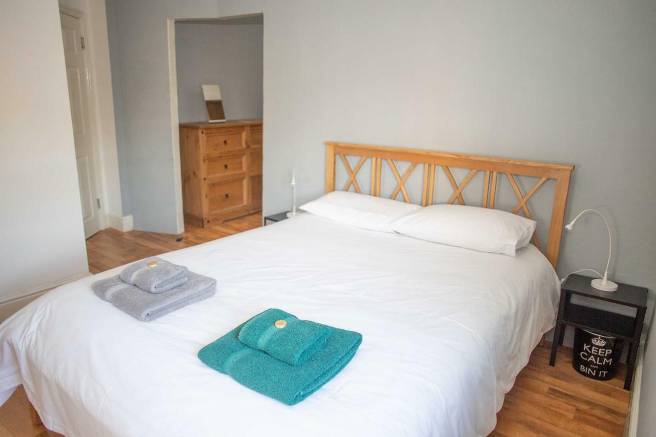 Quire Court Apartment Gloucester Exteriör bild