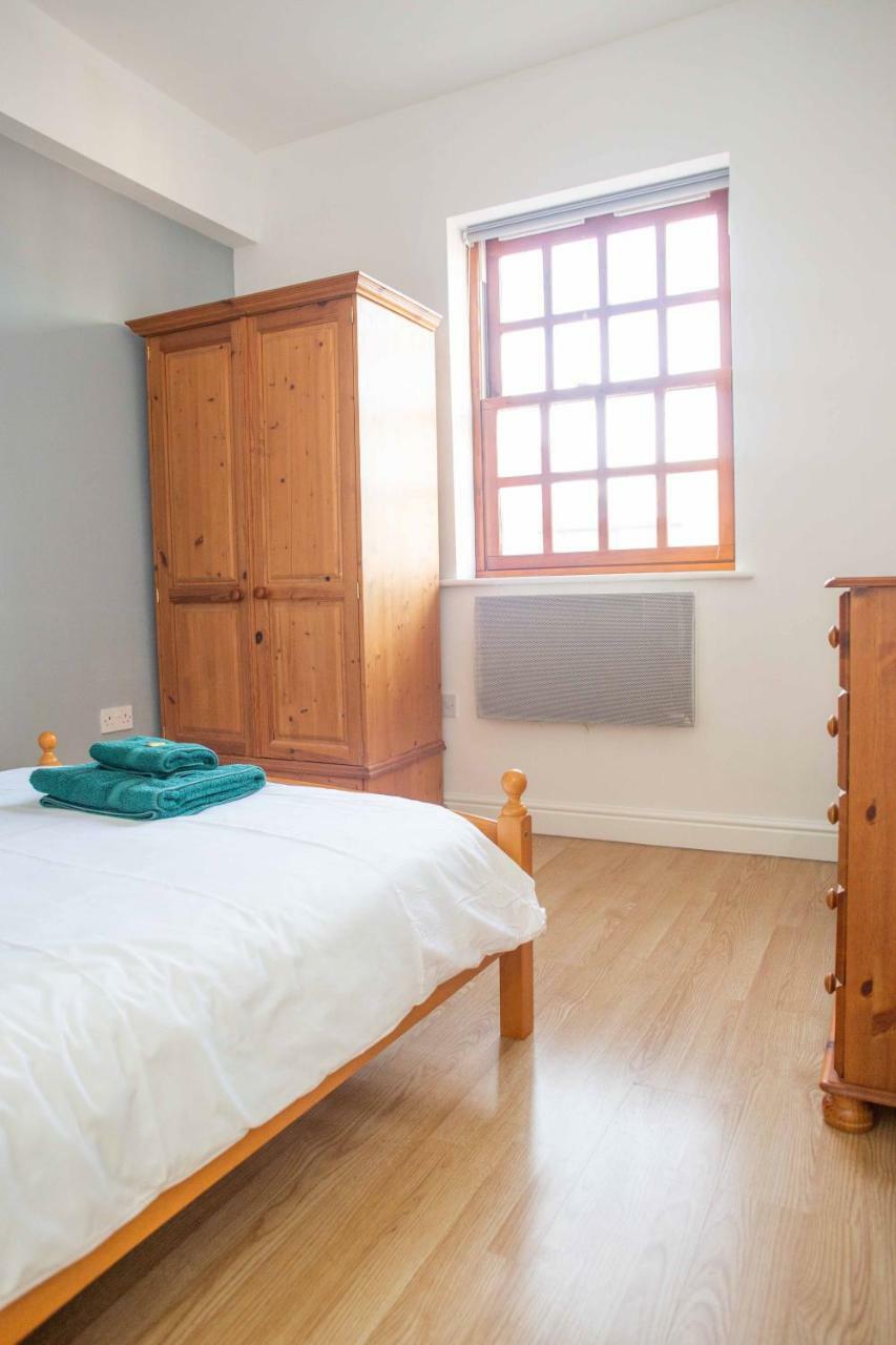 Quire Court Apartment Gloucester Exteriör bild